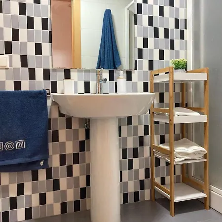 Completo Y Equipado A 3 Minutos De La Playa